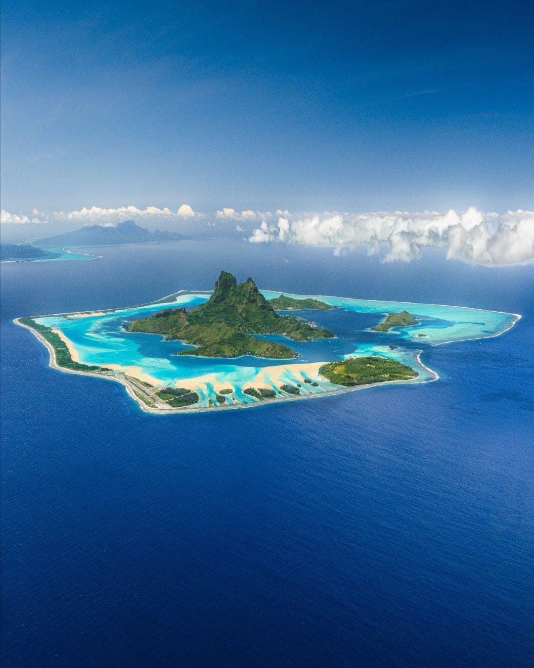 Our Moorea & Bora Bora Honeymoon: Overwater Bungalows, Lagoon Adventures, and the Trip of a Lifetime